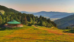 Restaurace "deštník" - dojezd žlutá sjezdovka