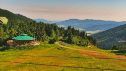 Restaurace "deštník" - dojezd žlutá sjezdovka