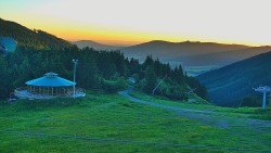 Restaurace "deštník" - dojezd žlutá sjezdovka