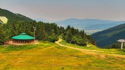 Restaurace "deštník" - dojezd žlutá sjezdovka