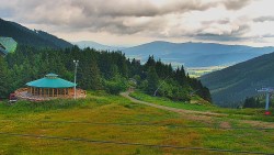 Restaurace "deštník" - dojezd žlutá sjezdovka
