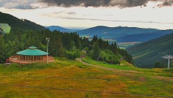 Restaurace "deštník" - dojezd žlutá sjezdovka