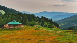 Restaurace "deštník" - dojezd žlutá sjezdovka