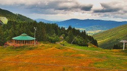 Restaurace "deštník" - dojezd žlutá sjezdovka