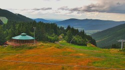 Restaurace "deštník" - dojezd žlutá sjezdovka