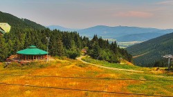 Restaurace "deštník" - dojezd žlutá sjezdovka