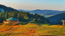 Restauracja „Deštník” – dojście żółtą trasą narciarską