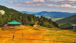Restaurace "deštník" - dojezd žlutá sjezdovka