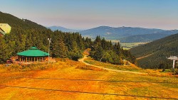 Restaurace "deštník" - dojezd žlutá sjezdovka