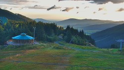 Restaurace "deštník" - dojezd žlutá sjezdovka