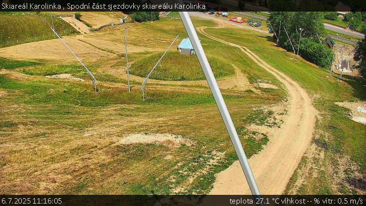 Skiareál Karolinka - Spodní část sjezdovky skiareálu Karolinka - 6.7.2025 v 11:16 Skiareál Karolinka - Spodní část sjezdovky skiareálu Karolinka - 6.7.2025 v 11:16