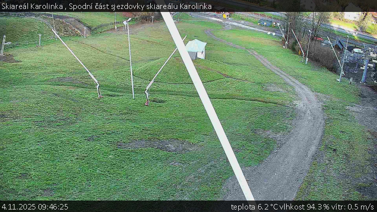 Skiareál Karolinka  - Spodní část sjezdovky skiareálu Karolinka - 4.11.2025 v 09:46