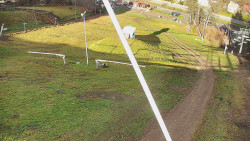 Spodní část sjezdovky skiareálu Karolinka