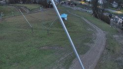 Spodní část sjezdovky skiareálu Karolinka