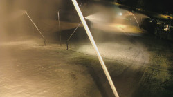 Spodní část sjezdovky skiareálu Karolinka