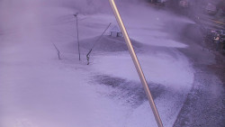 Spodní část sjezdovky skiareálu Karolinka