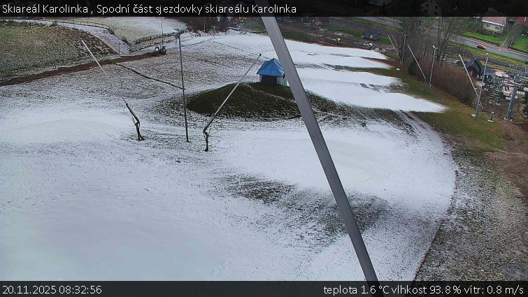 Skiareál Karolinka  - Spodní část sjezdovky skiareálu Karolinka - 20.11.2025 v 08:32
