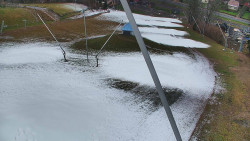 Spodní část sjezdovky skiareálu Karolinka