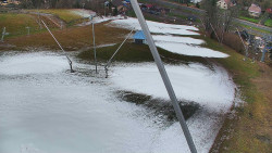 Spodní část sjezdovky skiareálu Karolinka