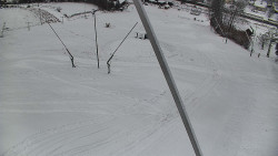 Spodní část sjezdovky skiareálu Karolinka