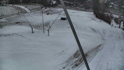 Spodní část sjezdovky skiareálu Karolinka