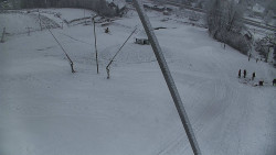 Spodní část sjezdovky skiareálu Karolinka