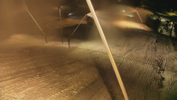 Spodní část sjezdovky skiareálu Karolinka