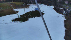 Spodní část sjezdovky skiareálu Karolinka