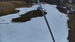 Spodní část sjezdovky skiareálu Karolinka