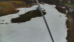 Spodní část sjezdovky skiareálu Karolinka