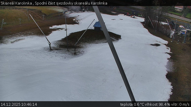 Skiareál Karolinka  - Spodní část sjezdovky skiareálu Karolinka - 14.12.2025 v 10:46