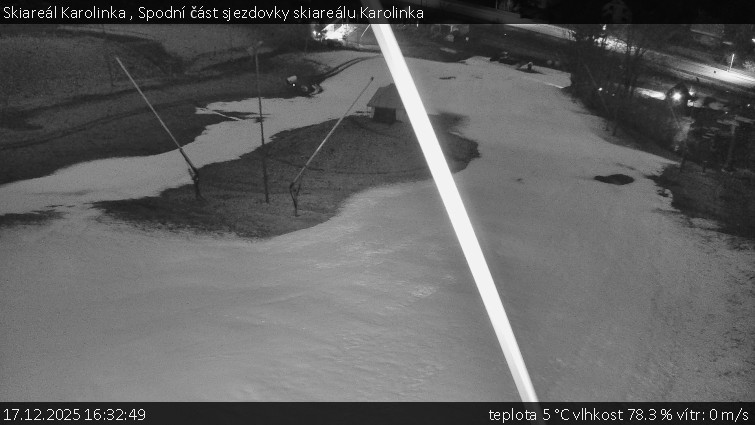 Skiareál Karolinka  - Spodní část sjezdovky skiareálu Karolinka - 17.12.2025 v 16:32