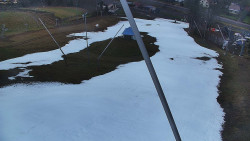 Spodní část sjezdovky skiareálu Karolinka