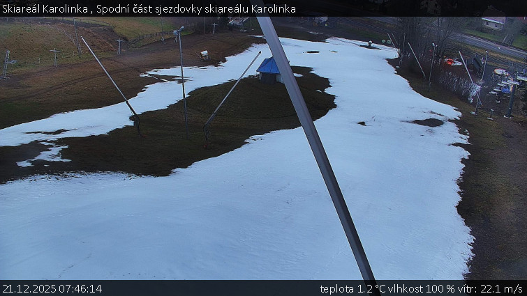 Skiareál Karolinka  - Spodní část sjezdovky skiareálu Karolinka - 21.12.2025 v 07:46