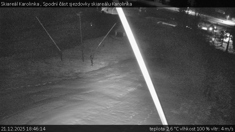 Skiareál Karolinka  - Spodní část sjezdovky skiareálu Karolinka - 21.12.2025 v 18:46