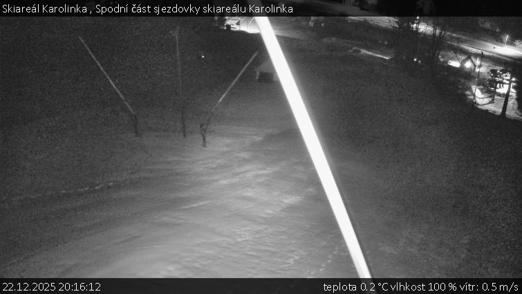 Skiareál Karolinka  - Spodní část sjezdovky skiareálu Karolinka - 22.12.2025 v 20:16