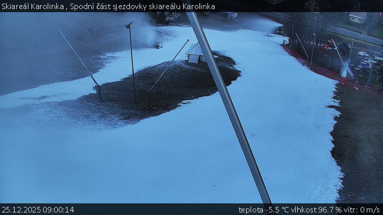 Skiareál Karolinka  - Spodní část sjezdovky skiareálu Karolinka - 25.12.2025 v 09:00