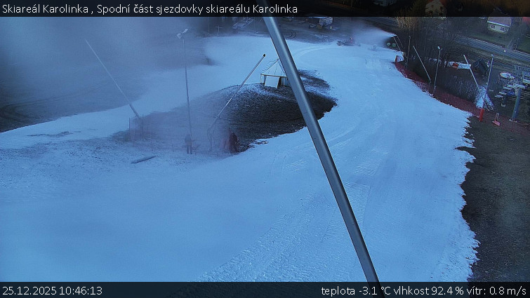 Skiareál Karolinka  - Spodní část sjezdovky skiareálu Karolinka - 25.12.2025 v 10:46
