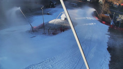 Spodní část sjezdovky skiareálu Karolinka