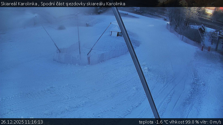Skiareál Karolinka  - Spodní část sjezdovky skiareálu Karolinka - 26.12.2025 v 11:16
