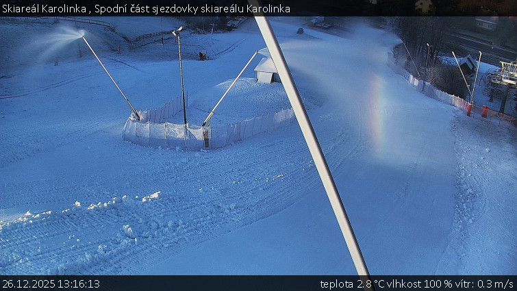 Skiareál Karolinka  - Spodní část sjezdovky skiareálu Karolinka - 26.12.2025 v 13:16
