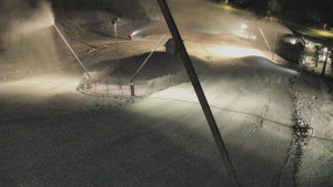 Skiareál Karolinka  - Spodní část sjezdovky skiareálu Karolinka - 27.12.2025 v 06:46