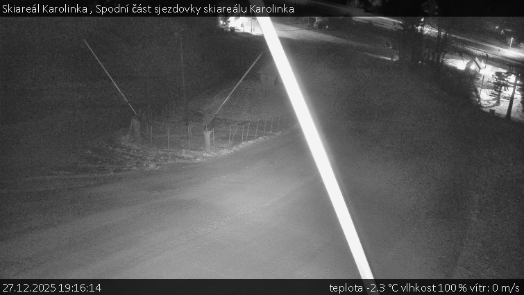 Skiareál Karolinka  - Spodní část sjezdovky skiareálu Karolinka - 27.12.2025 v 19:16