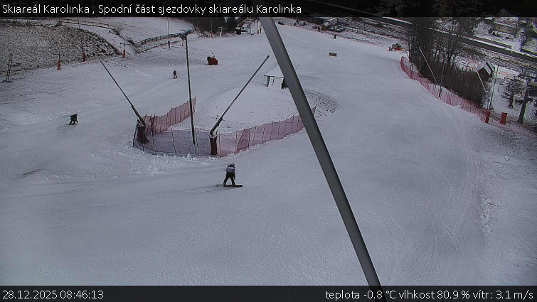 Skiareál Karolinka  - Spodní část sjezdovky skiareálu Karolinka - 28.12.2025 v 08:46