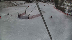 Spodní část sjezdovky skiareálu Karolinka