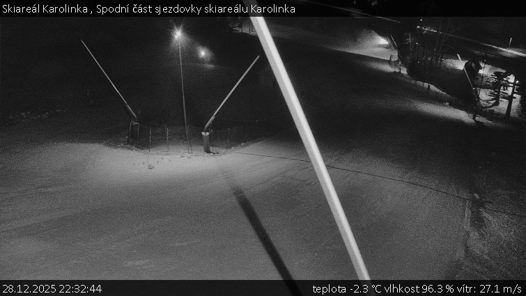 Skiareál Karolinka  - Spodní část sjezdovky skiareálu Karolinka - 28.12.2025 v 22:32