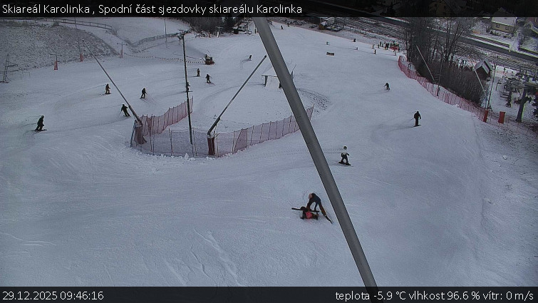 Skiareál Karolinka  - Spodní část sjezdovky skiareálu Karolinka - 29.12.2025 v 09:46