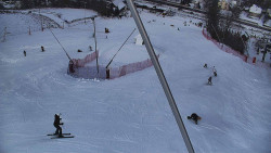 Spodní část sjezdovky skiareálu Karolinka