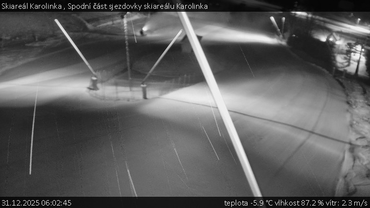 Skiareál Karolinka  - Spodní část sjezdovky skiareálu Karolinka - 31.12.2025 v 06:02