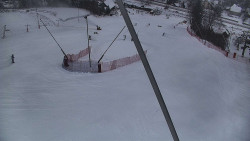 Spodní část sjezdovky skiareálu Karolinka